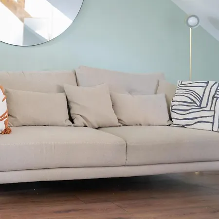 Face Eglise Saint Joseph Angers- 2 Personnes 앙제