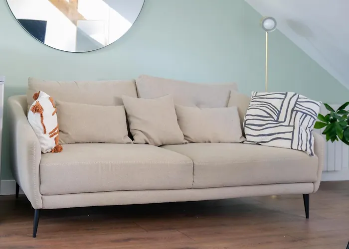 Face Eglise Saint Joseph Angers- 2 Personnes Angers